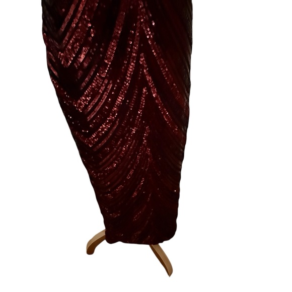 Fashion Nova Black Maroon Sequin Sleeveless Long Evening Dress Size XL - Picture 7 of 9